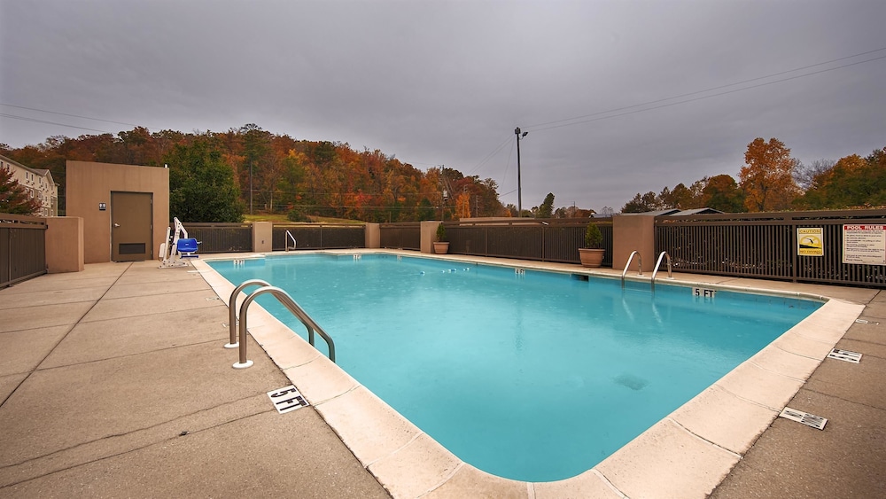 Best Western Plus Oak Mountain Inn 4/29