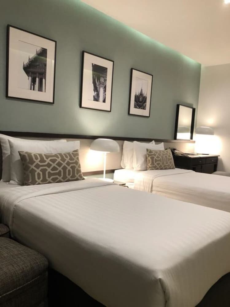 Evergreen Place Siam by UHG 27/72
