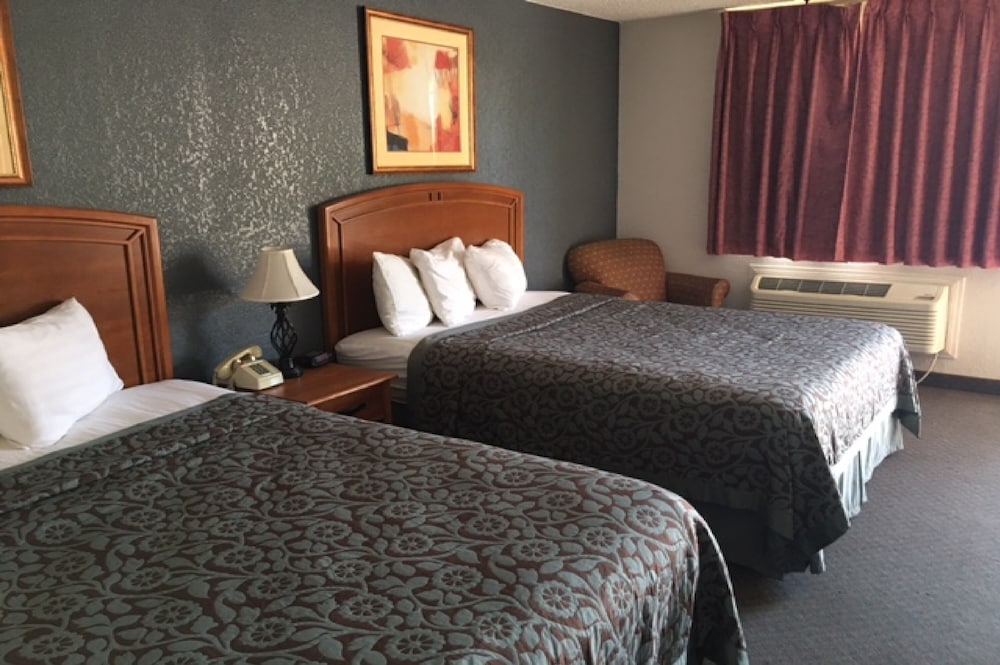 Executive Inn Hebbronville 14/43