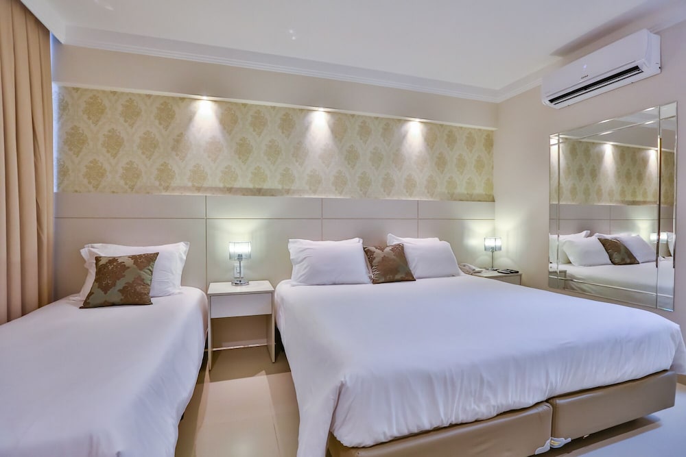 Golden Lis Hotel Boutique 15/76