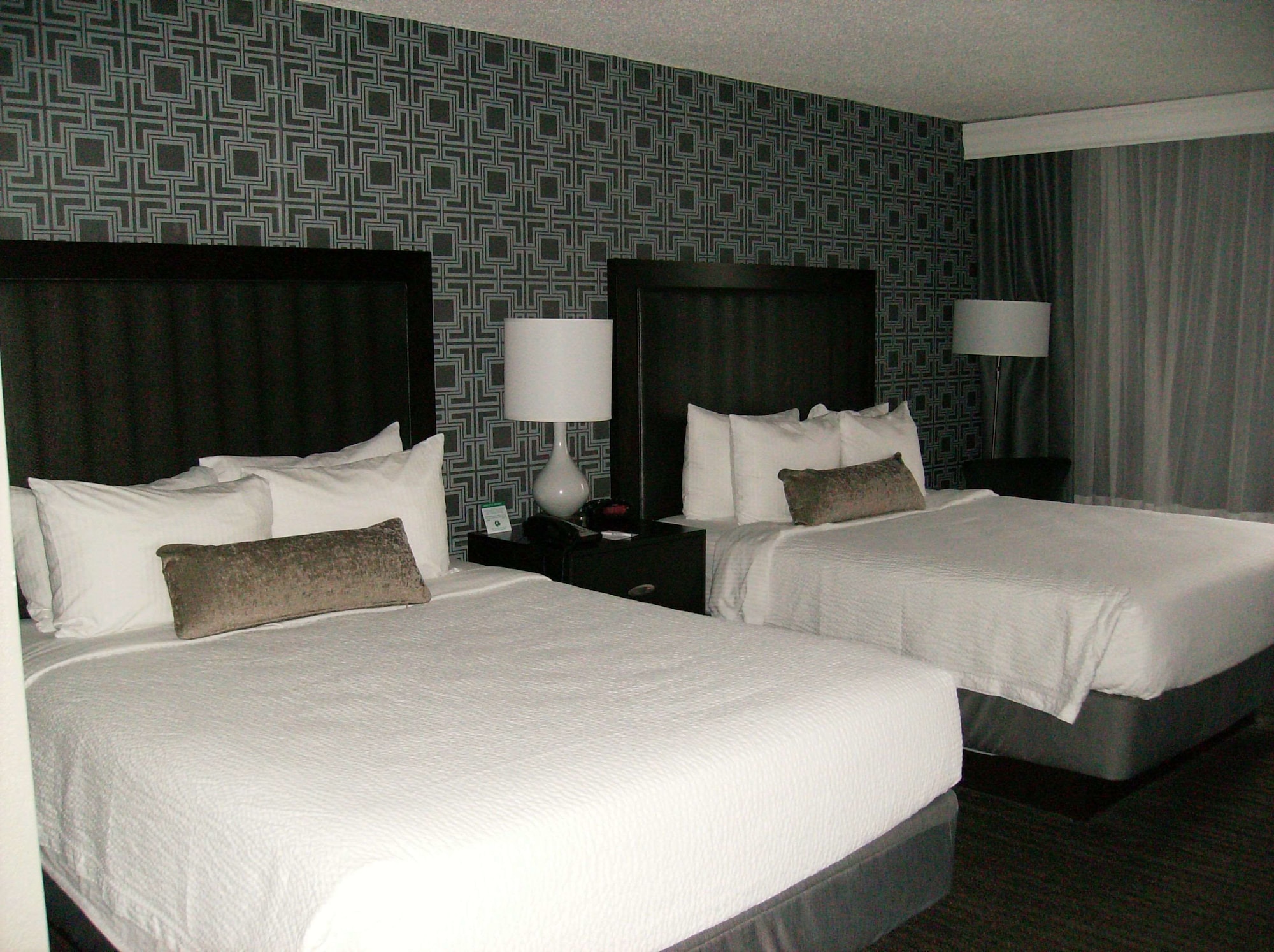 Standard, 2 Queen Beds