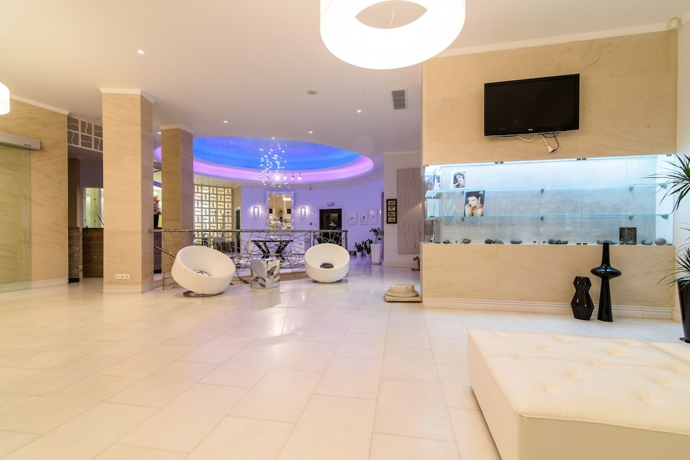 La Mer Deluxe Hotel and Spa 41/75