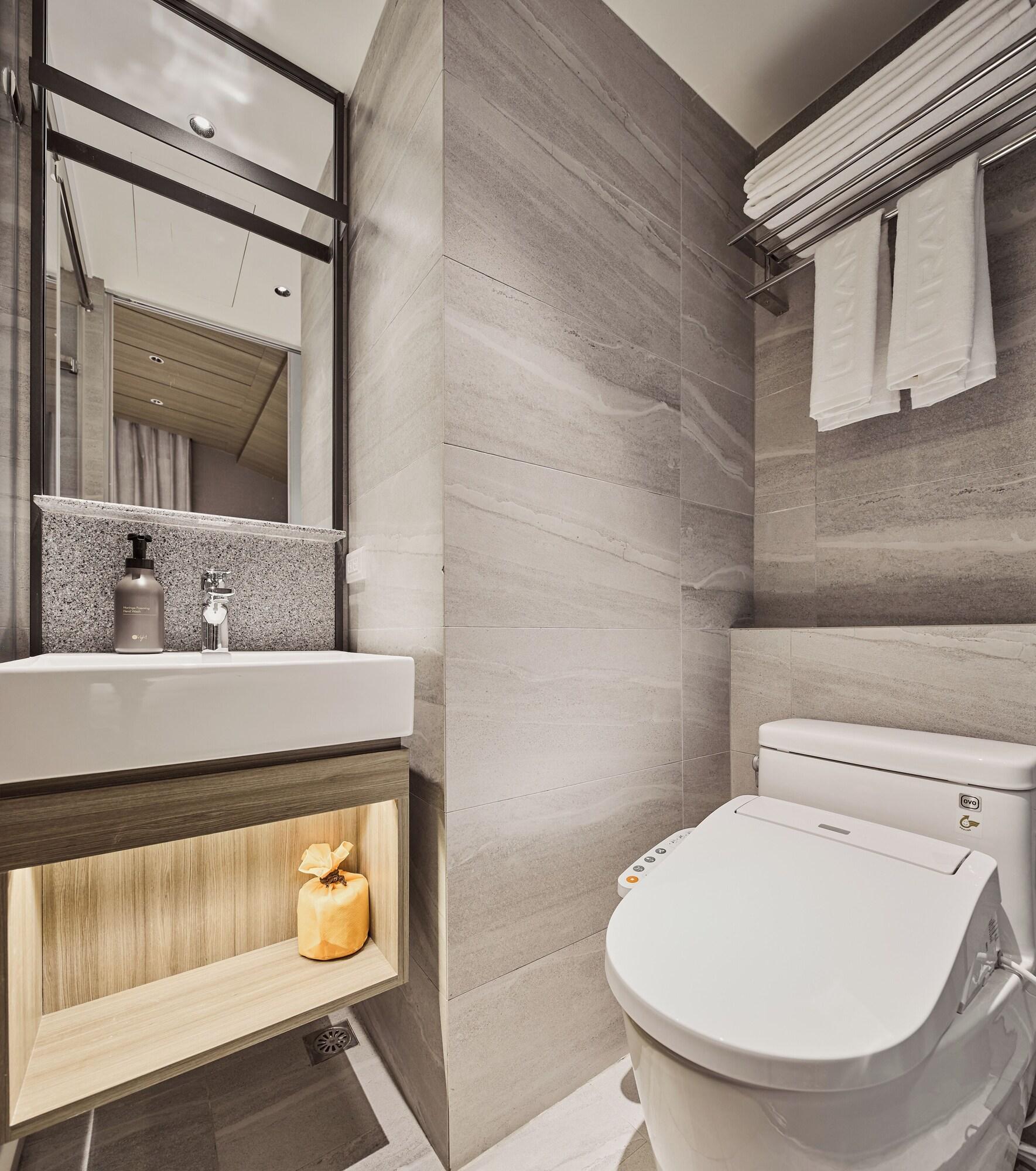 Orange Hotel Ximen Hanzhong 39/49