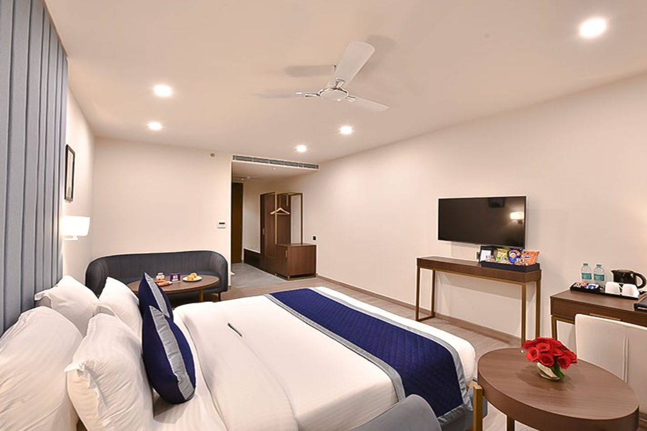 Click Collection Grand Gateway Varanasi 13/19