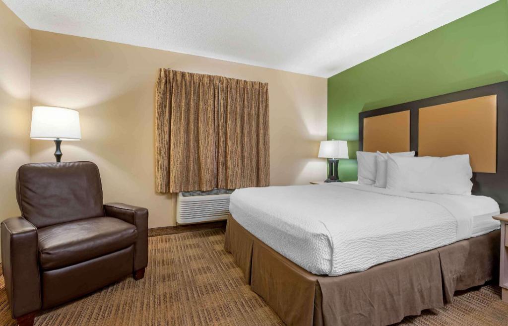 Studio, Queen Bed, Accessible, Extended Stay America - Cincinnati – Blue Ash – Reagan Hwy 3/9