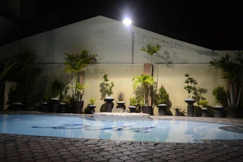 Dm Residente Hotel 46/50
