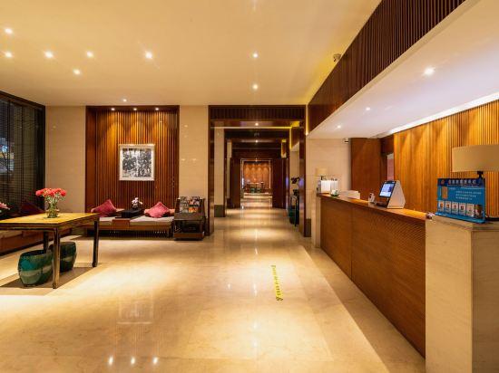 Ruili Hotel 7/40