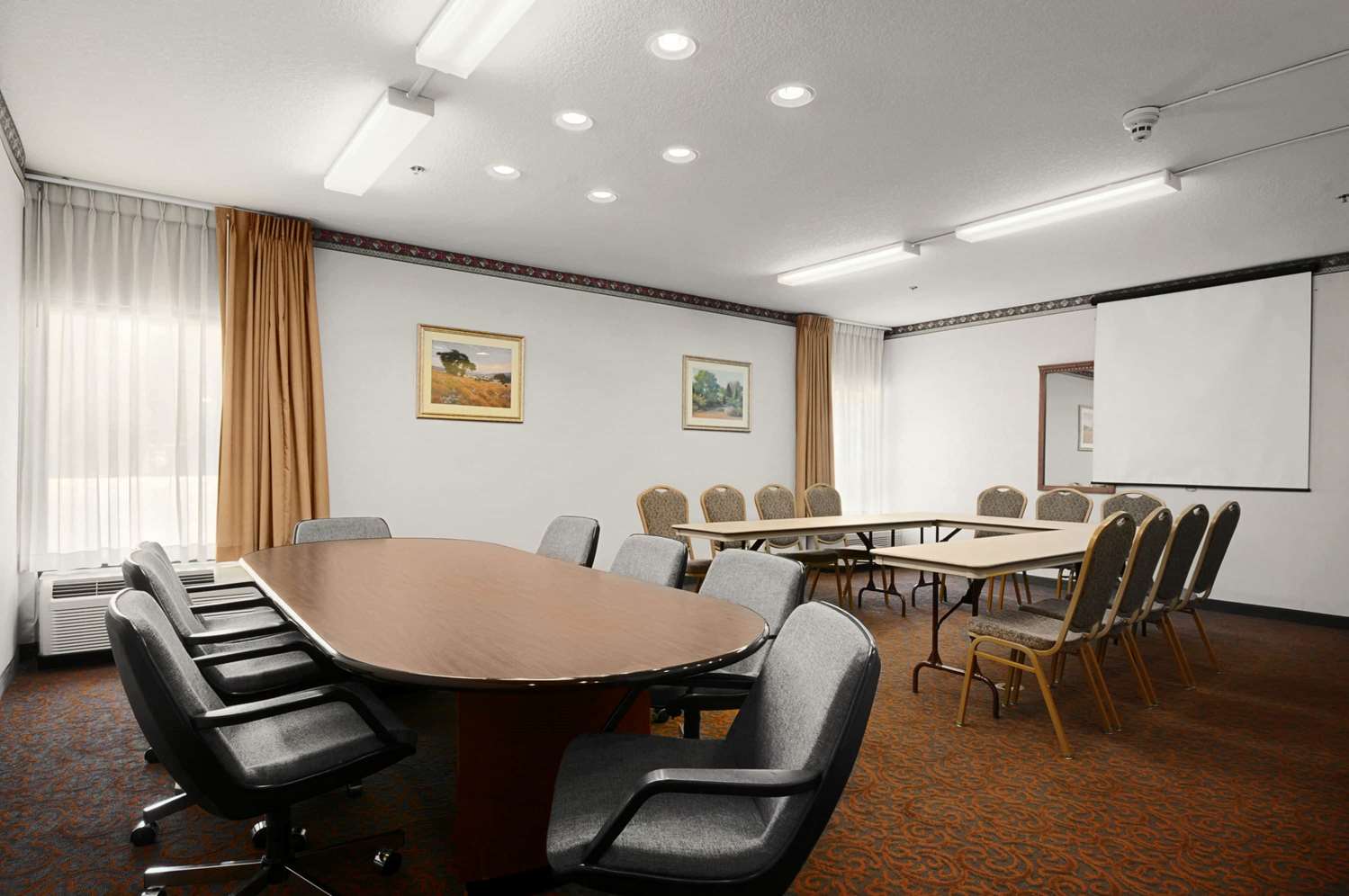 Coratel Inn & Suites by Jasper New Braunfels IH-35 EXT 189 19/22