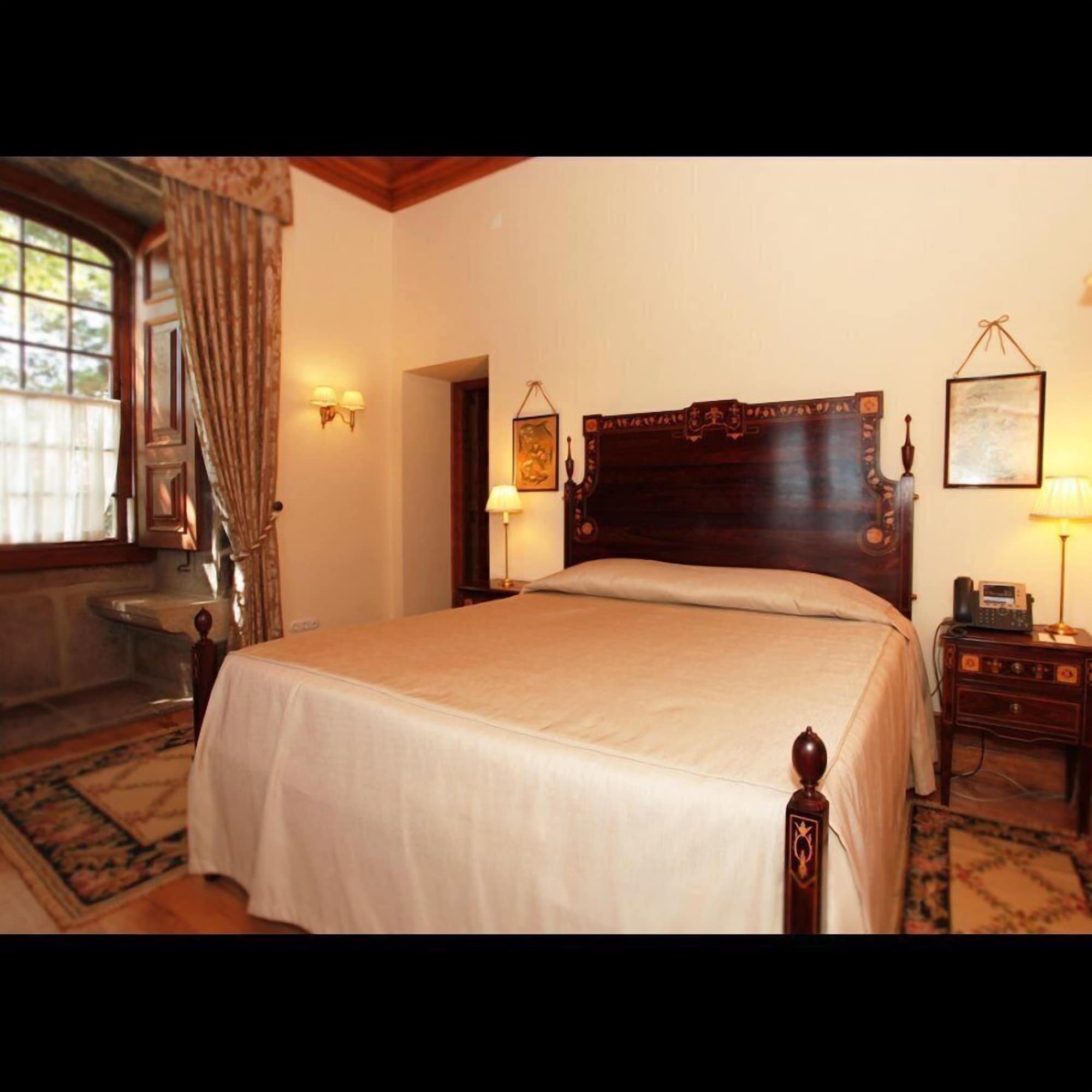 Suite, Single Bed