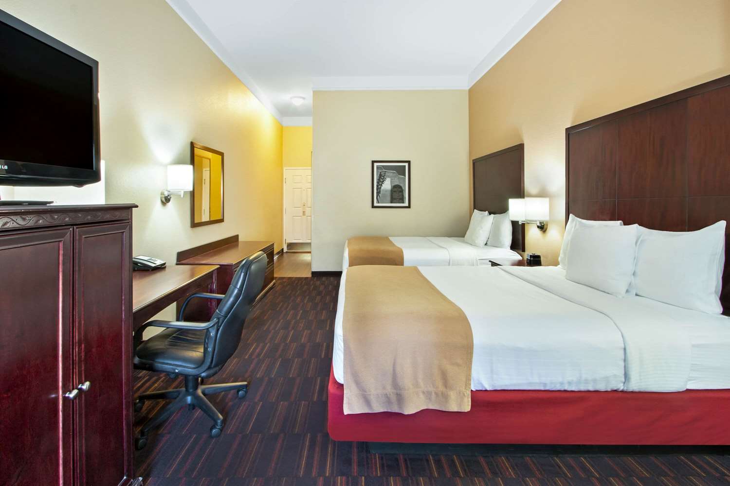 La Quinta Inn & Suites by Wyndham Albuquerque Midtown 20/57