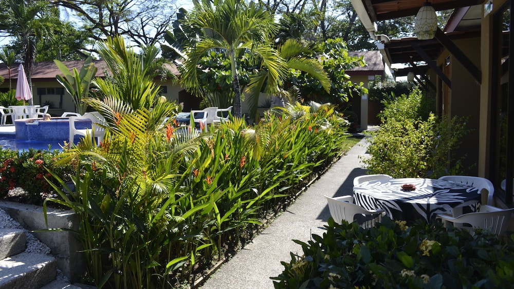 Hotel Villa Creole 48/54