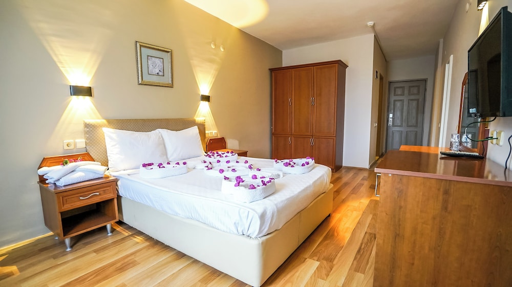 Nex Royal Beach Hotel 16/41