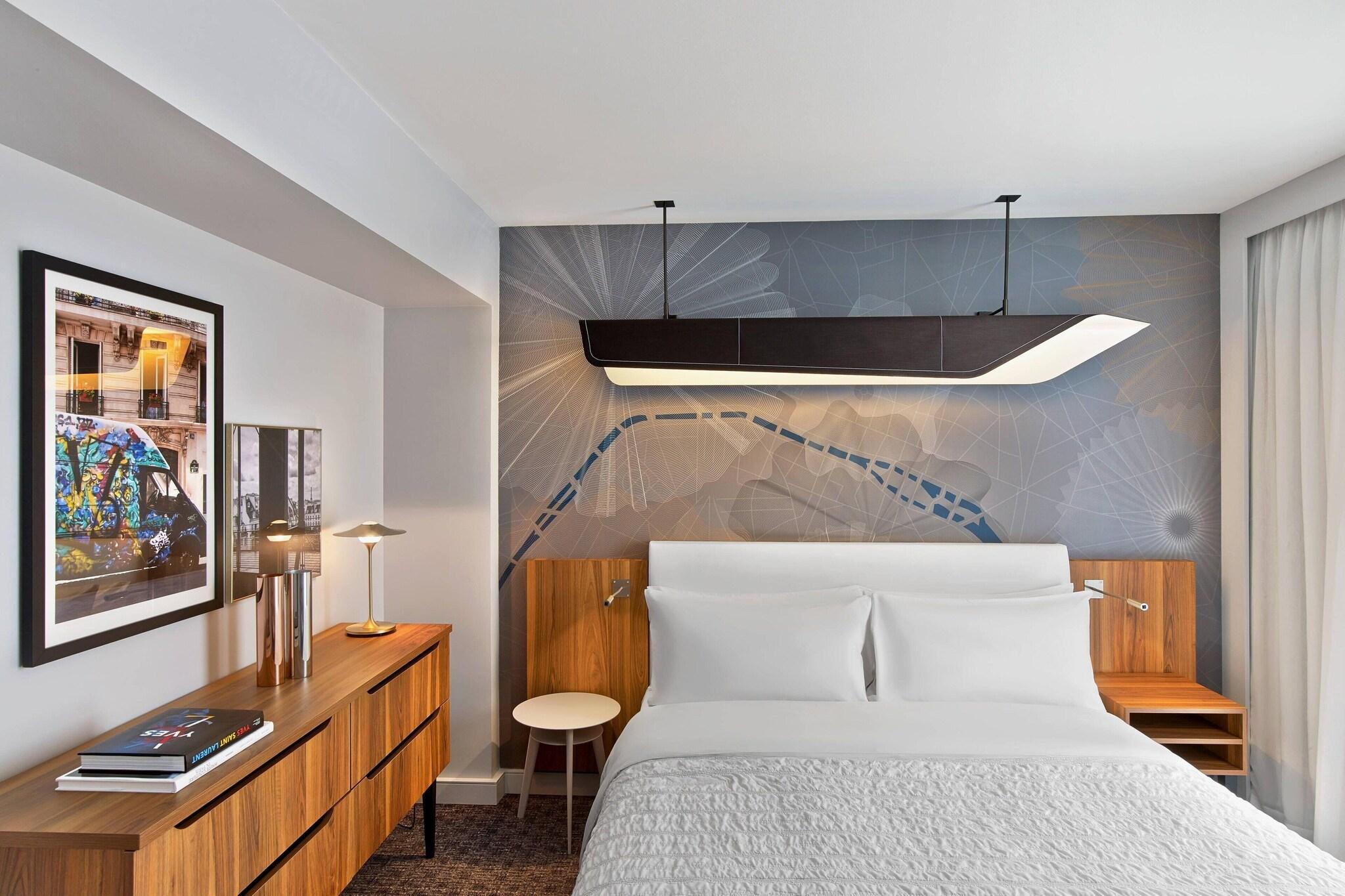 Executive, Suite