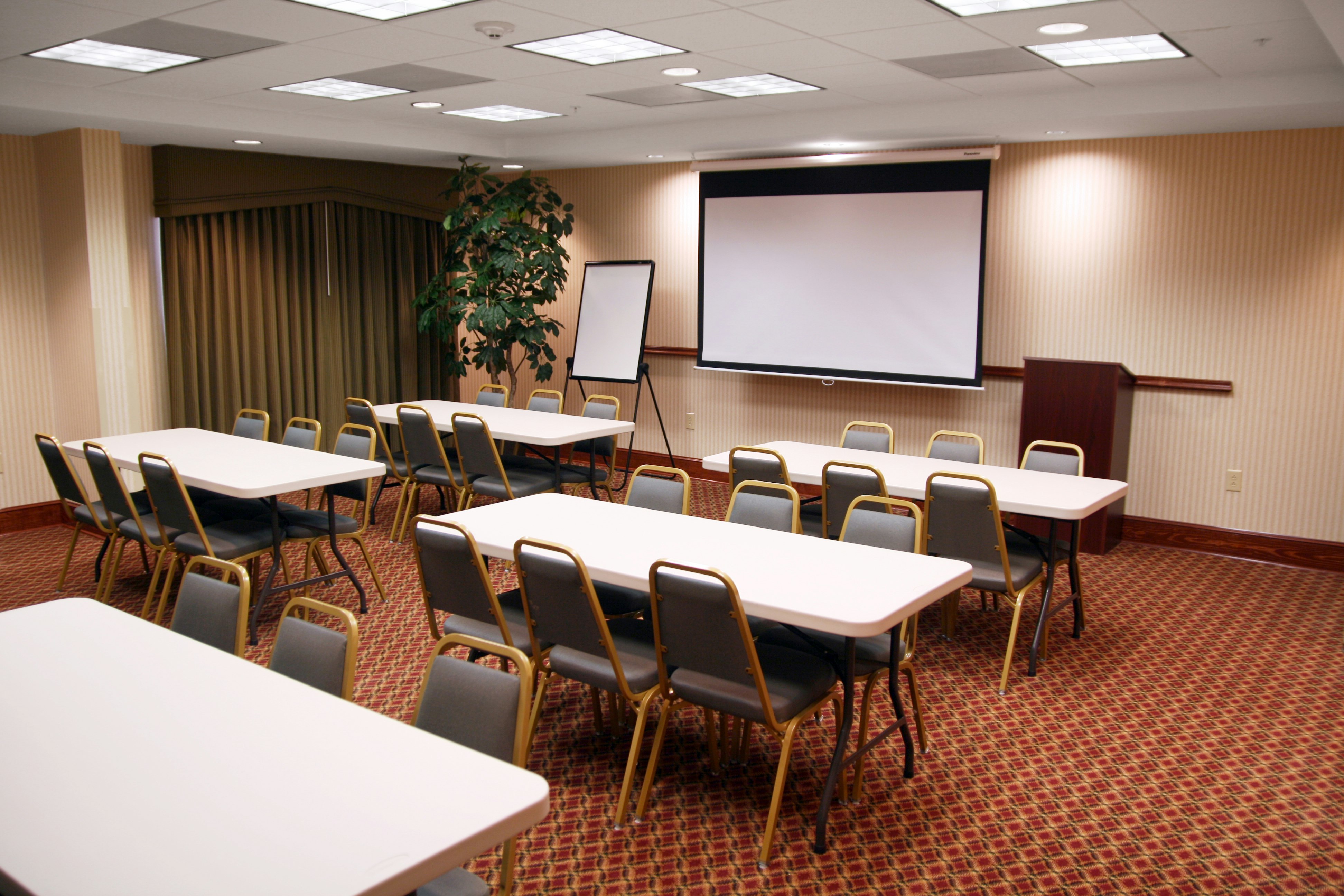 Hampton Inn Greenville 23/25