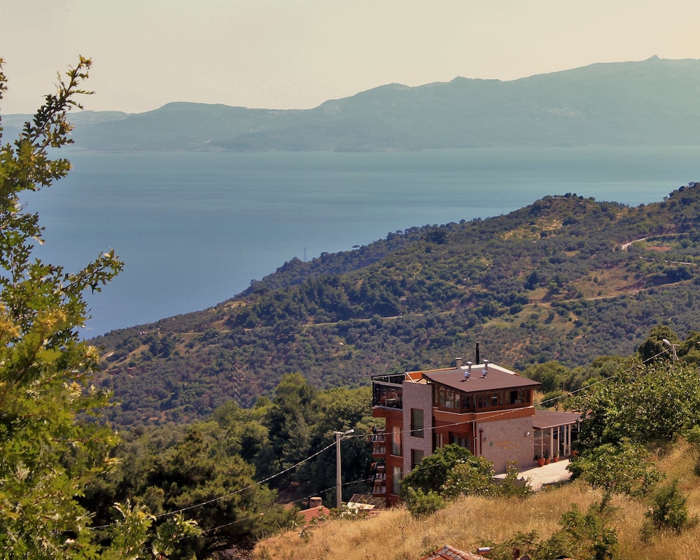 Assos Kayalar Terrace Boutique Hotel 44/50