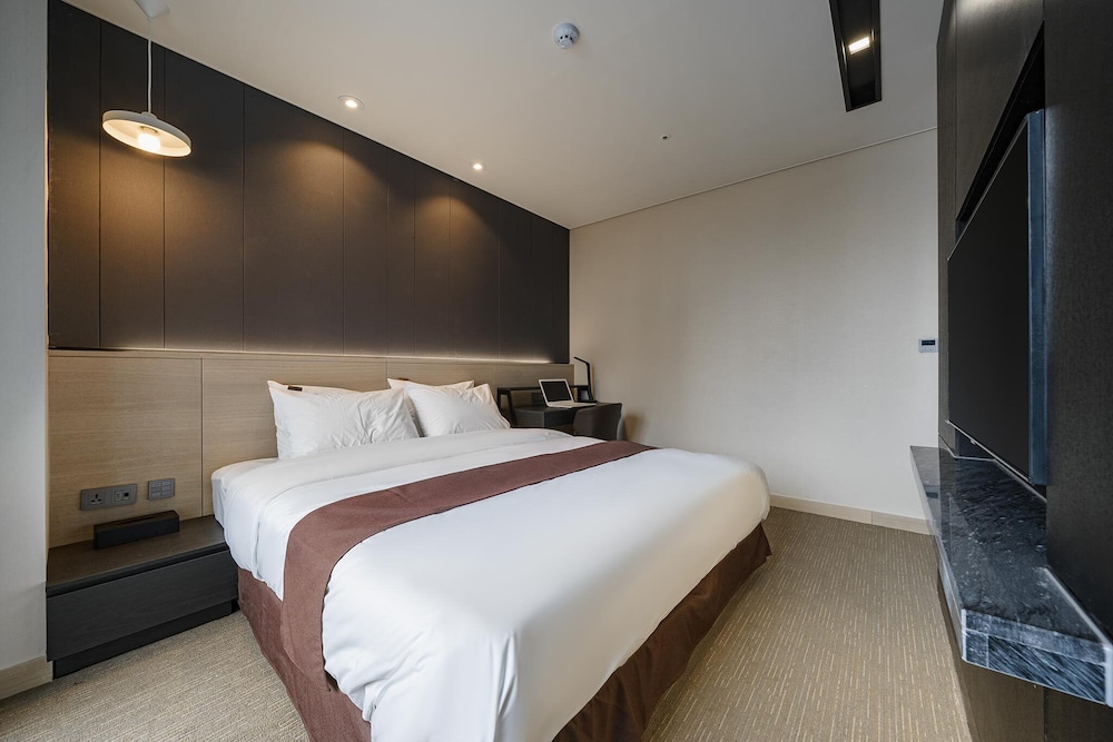 Gloucester Hotel Kintex 20/61