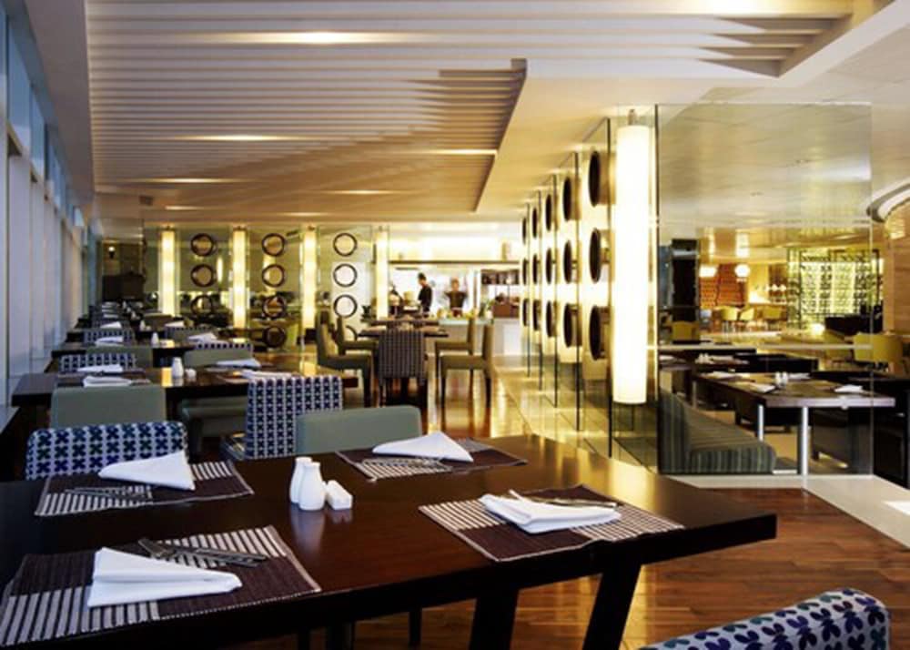 The Longemont Shanghai Ex Longemont 47/53