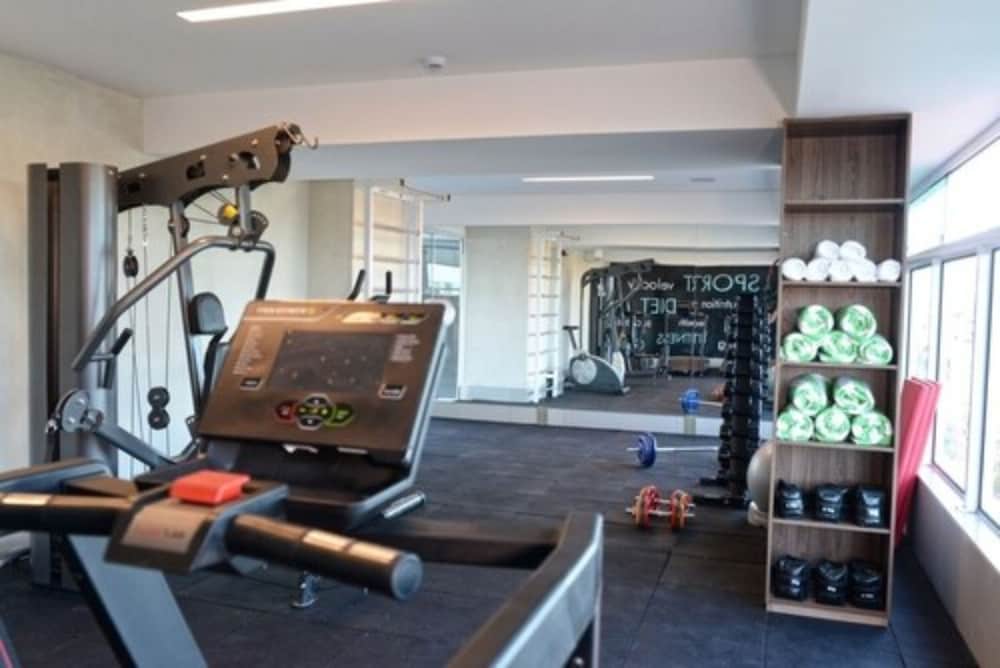 Dubai Suites 17/25