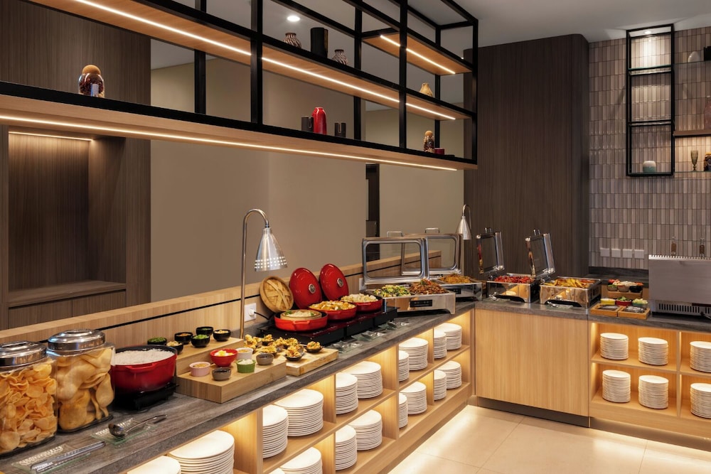 Hotel Neo Kota Baru Parahyangan 72/88