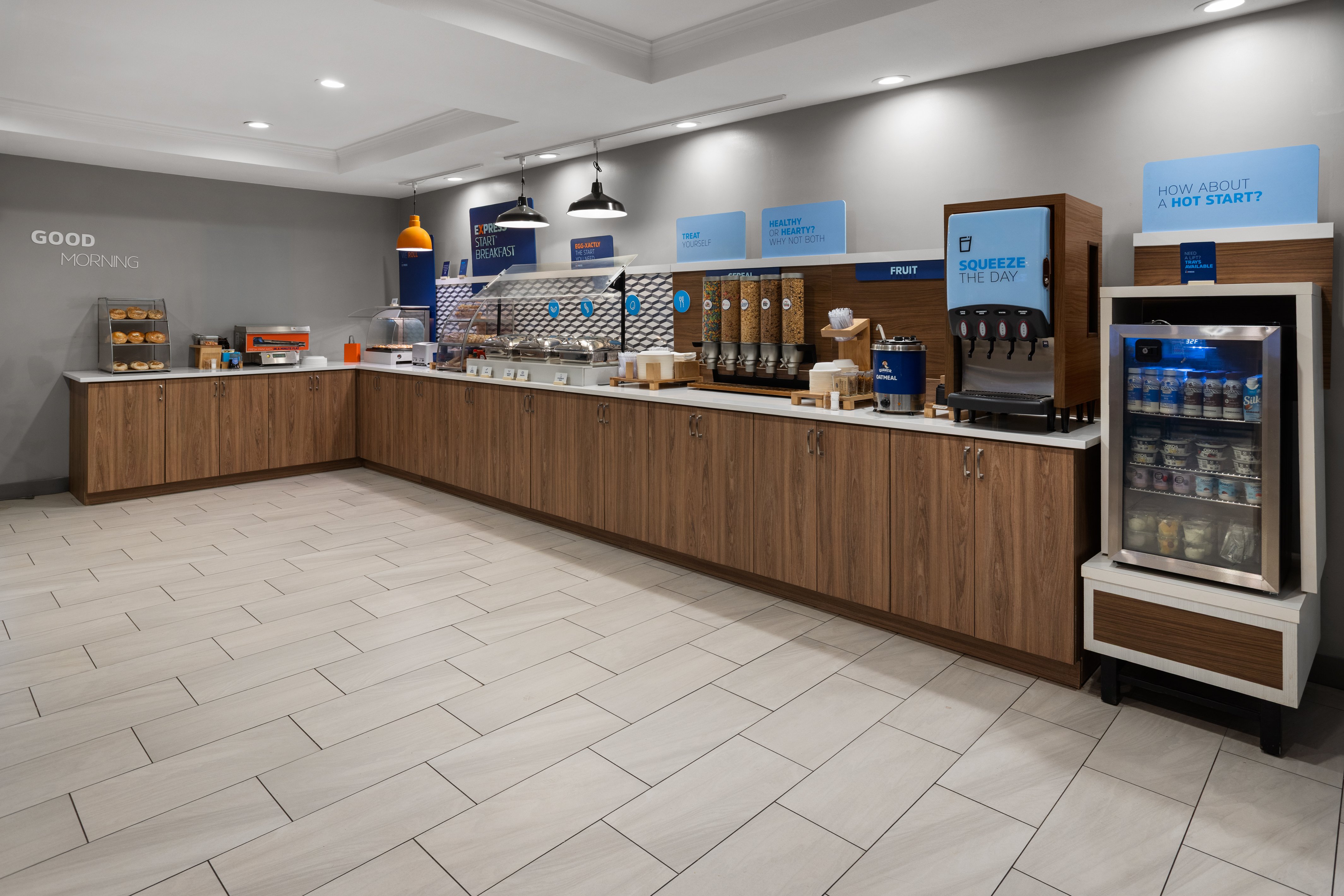 Holiday Inn Express Syracuse-Fairgrounds 13/75