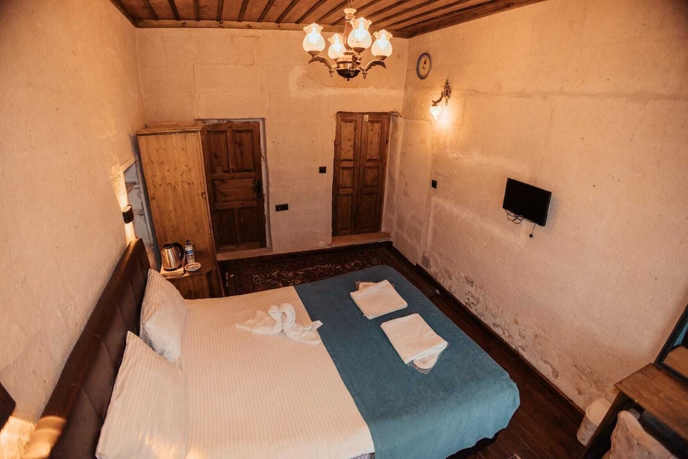 Amor Cave House 26/50