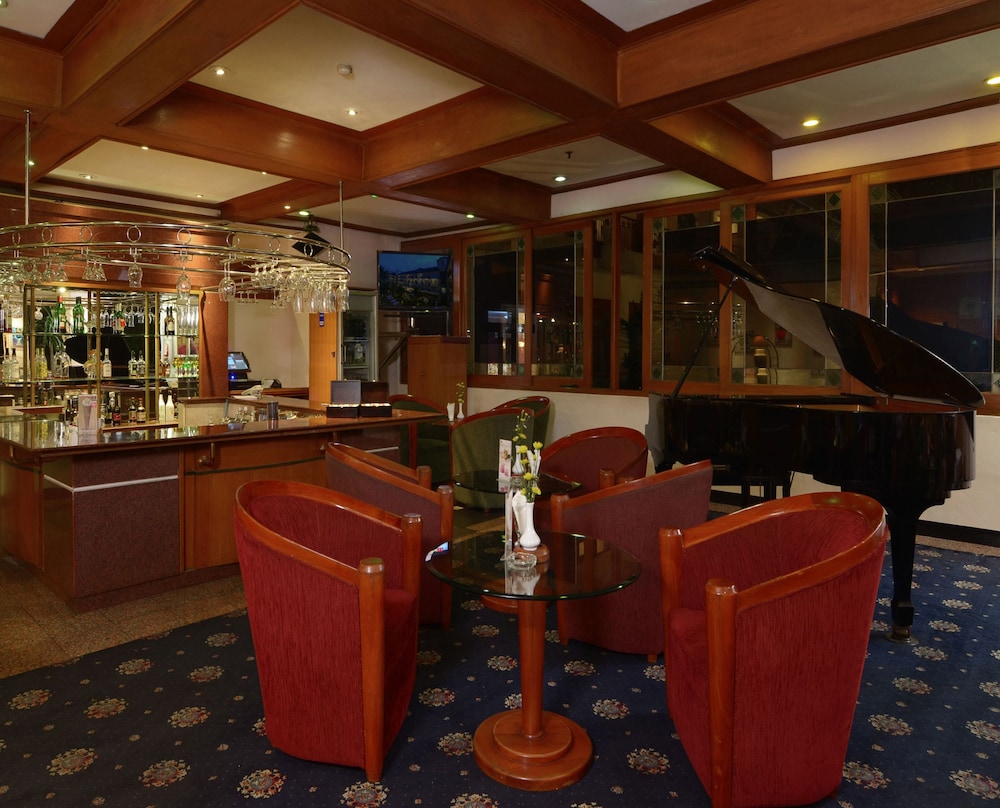 The Jayakarta Suites Bandung 59/71