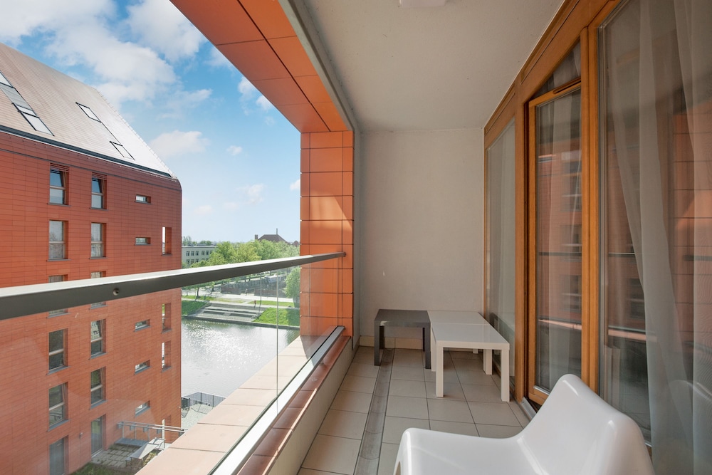 Apartinfo Island Apartments 13/50
