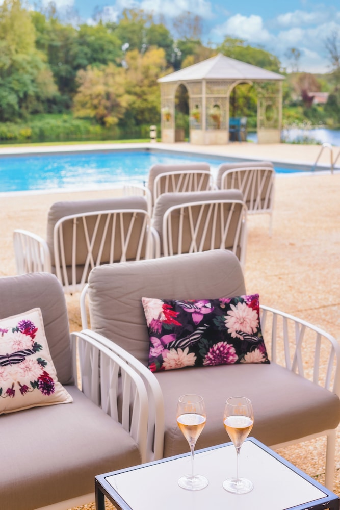 Relais and Chateaux Hotel La Reserve 24/37