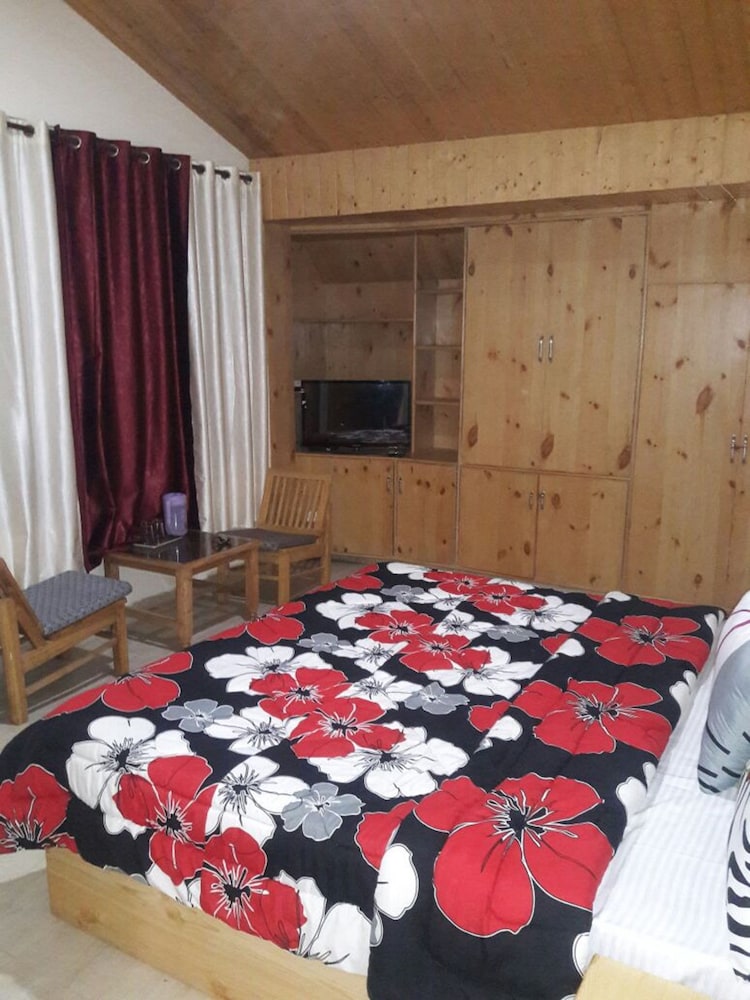 Sky Way Manali by Royal Collection 6/8