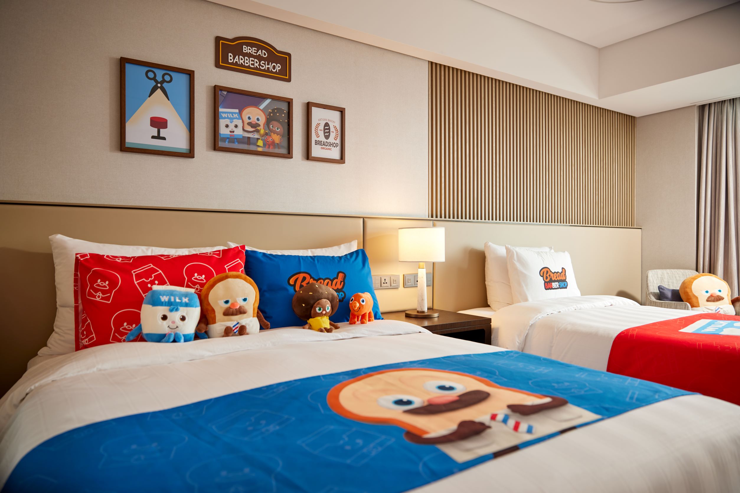 Bread Barbershop, Family, Twin Beds
