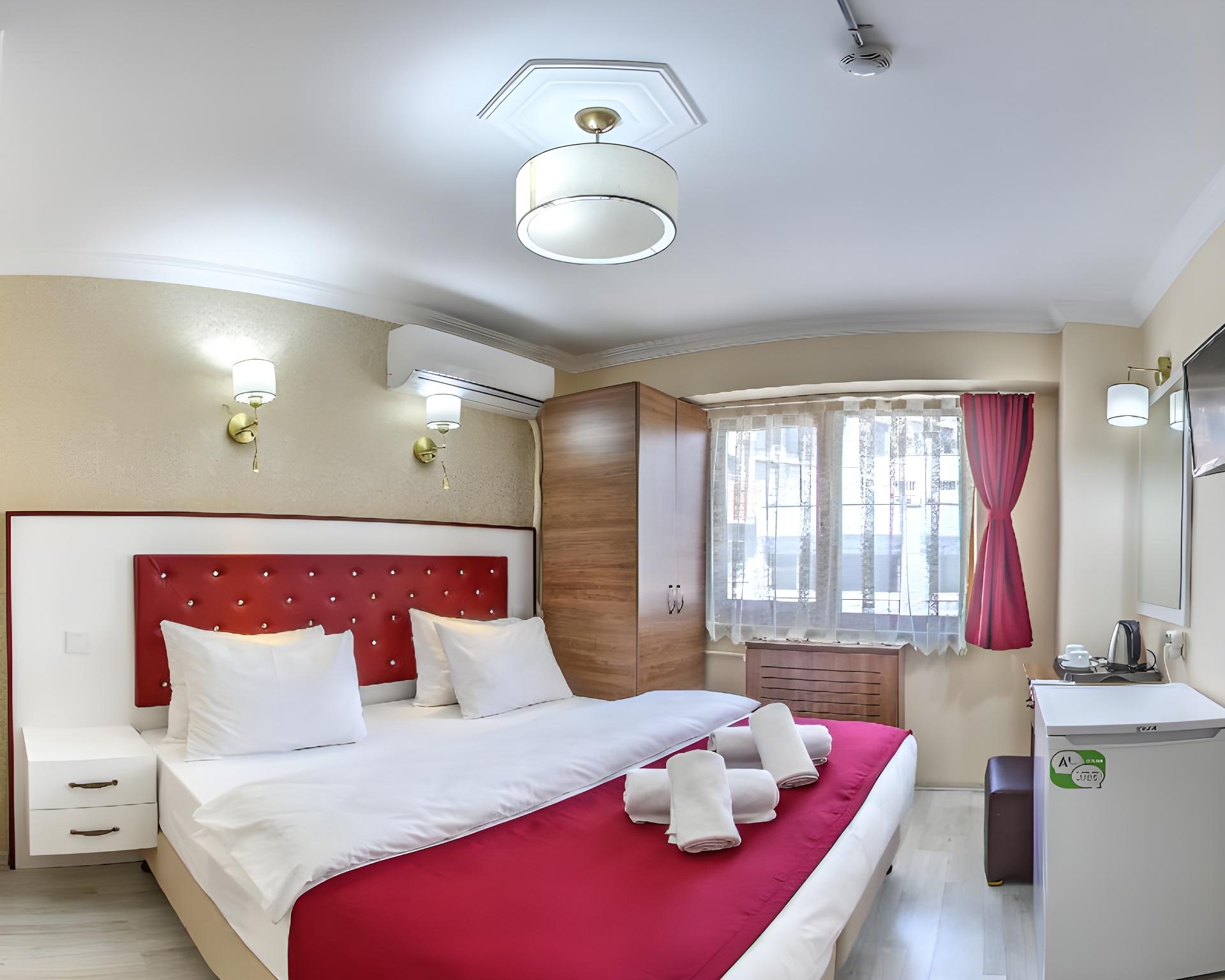 Room, Single, King Bed