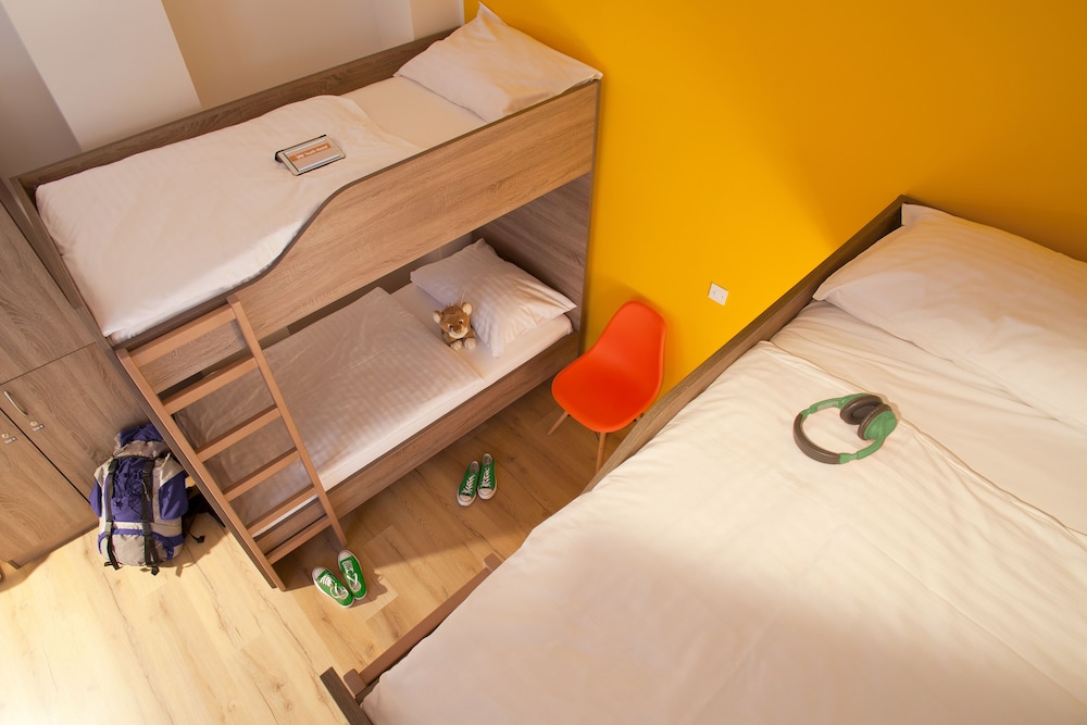 Hostel Uni 15/34