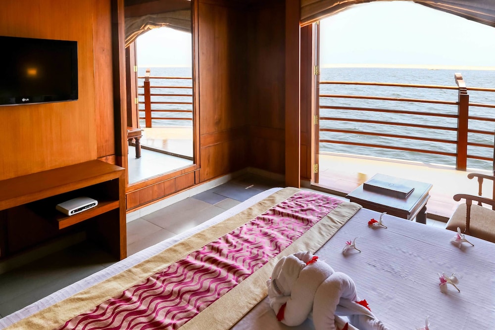 Poovar Island Resort 20/46