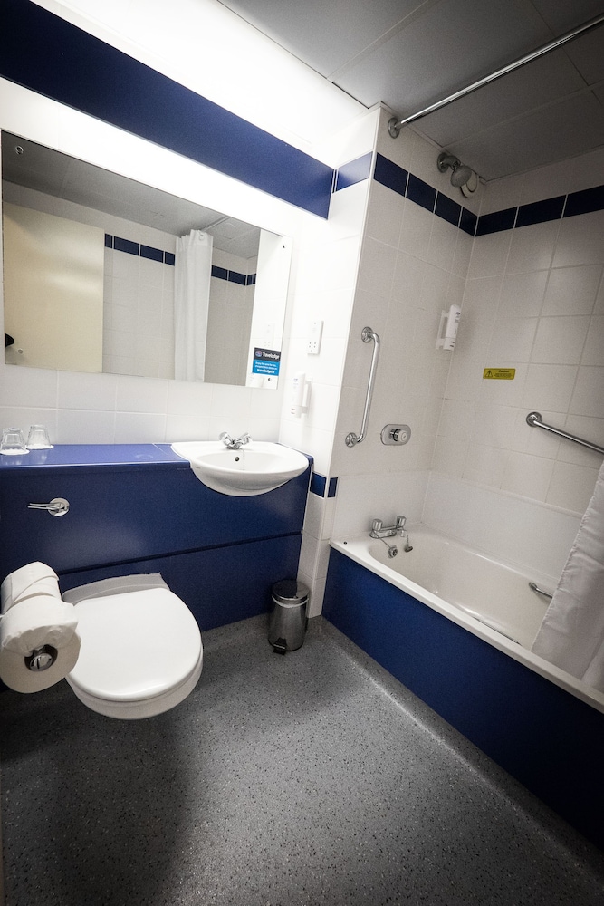 Travelodge Dublin Airport North - Swords 45/47