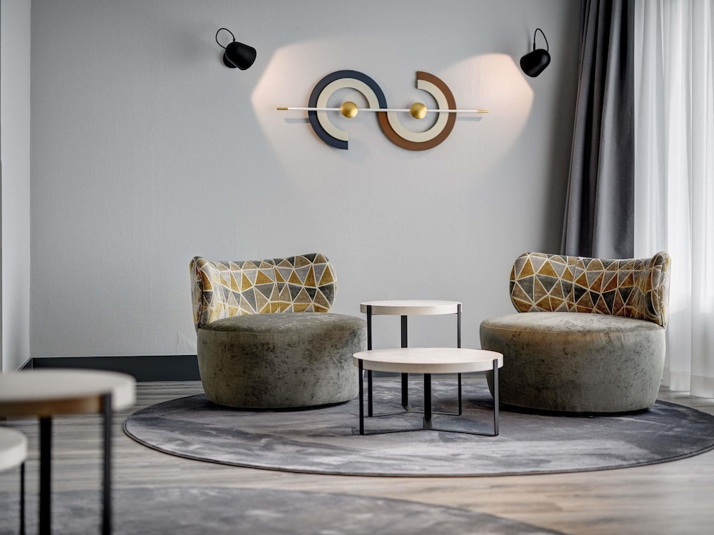 Mercure Hotel Dortmund Centrum 10/77