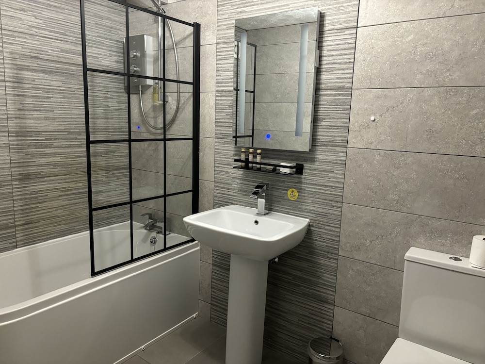 Best Western Valley Hotel 70/71
