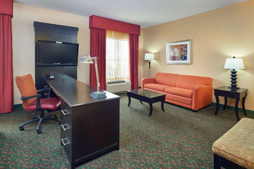 Hampton Inn Suites Waco South 36/39