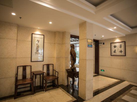 Yangjiang Tianbao Business Hotel 28/36