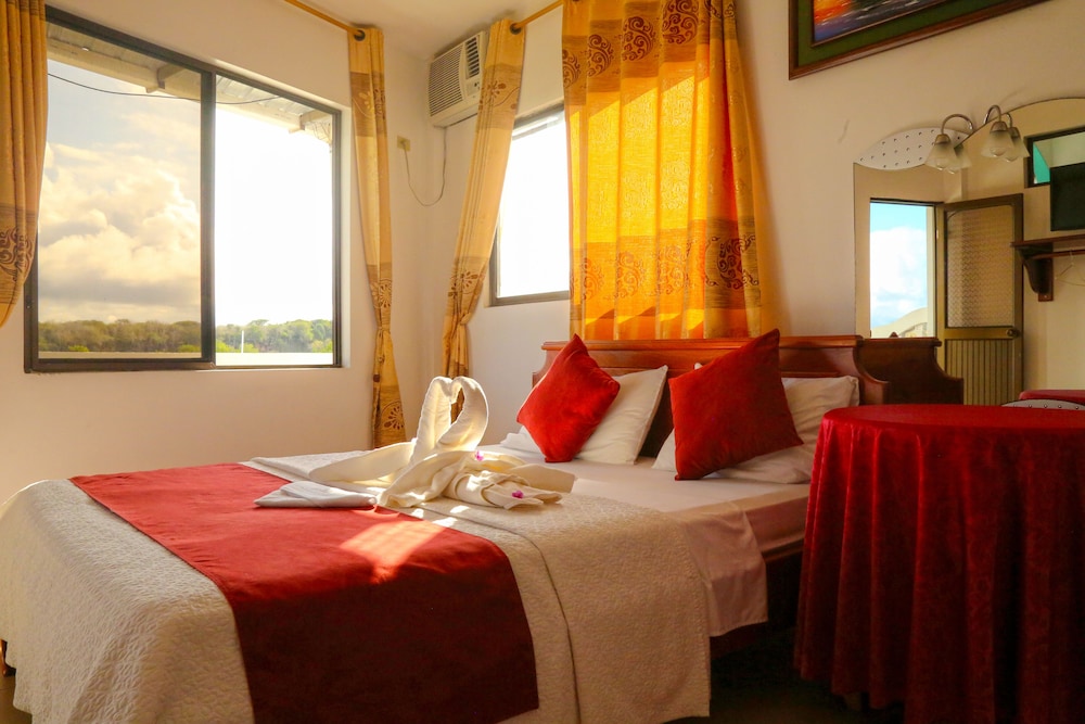Hostal Sir Francis Drake 40/50