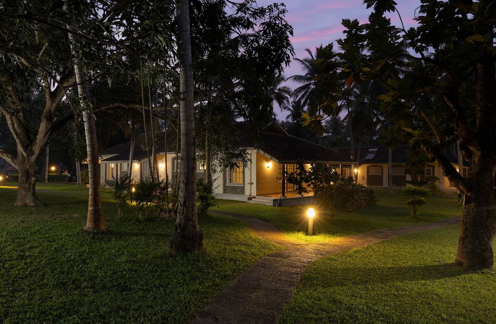 Tamarind Tree Garden Resort 52/62