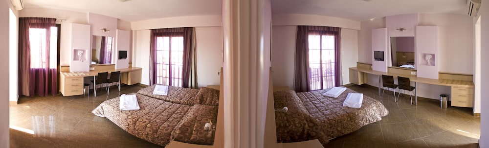 Irini Hotel 30/63