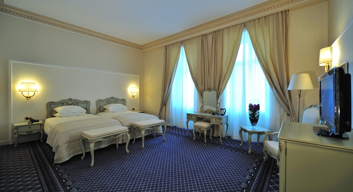 Grand Hotel Continental 15/19