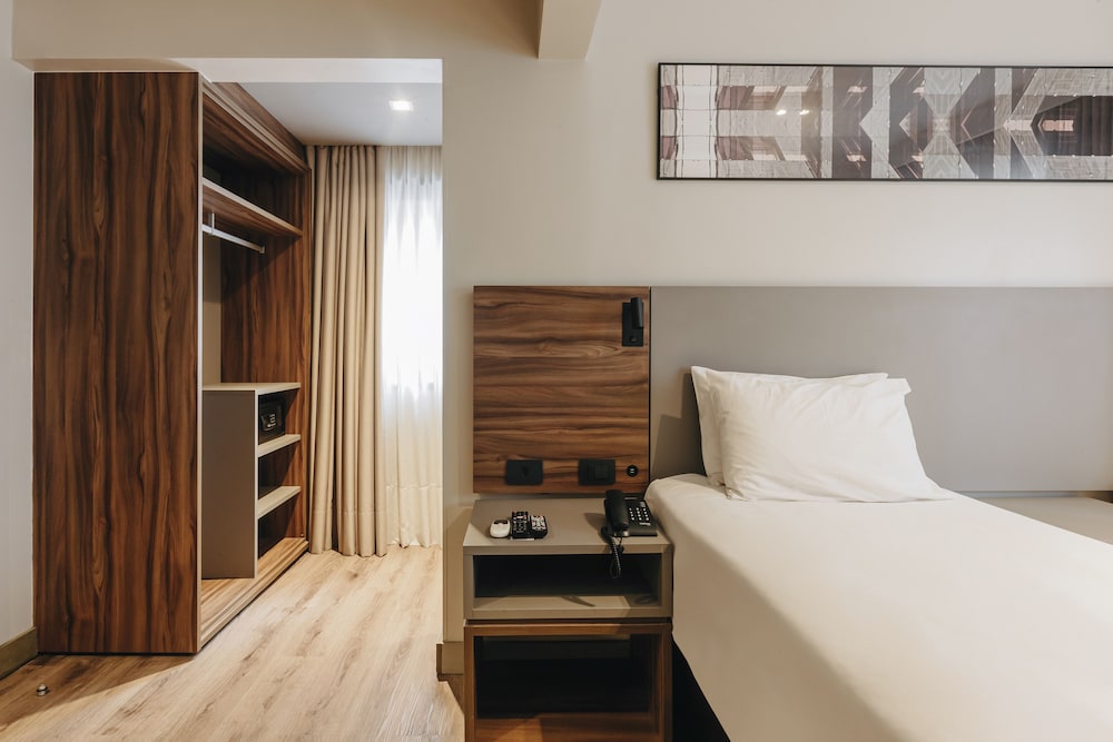 Mercure Curitiba Batel Hotel 13/47