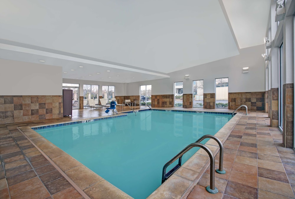 Hyatt Place Jackson/ Ridgeland 56/68
