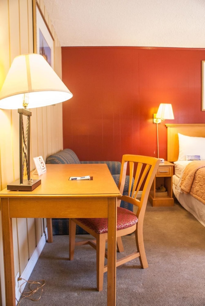 Sol Springs Inn 34/50