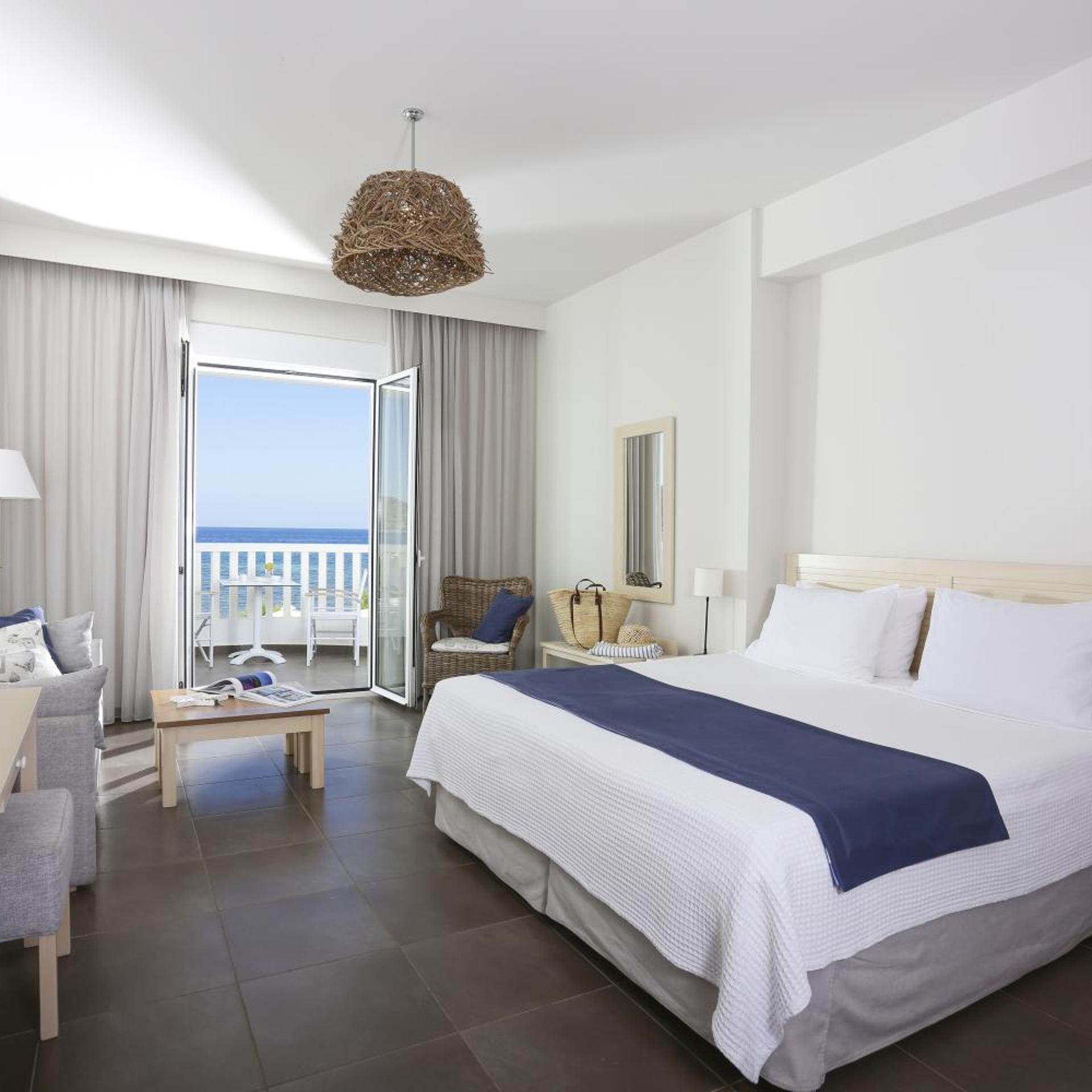 Studio, Lateral Side Sea View