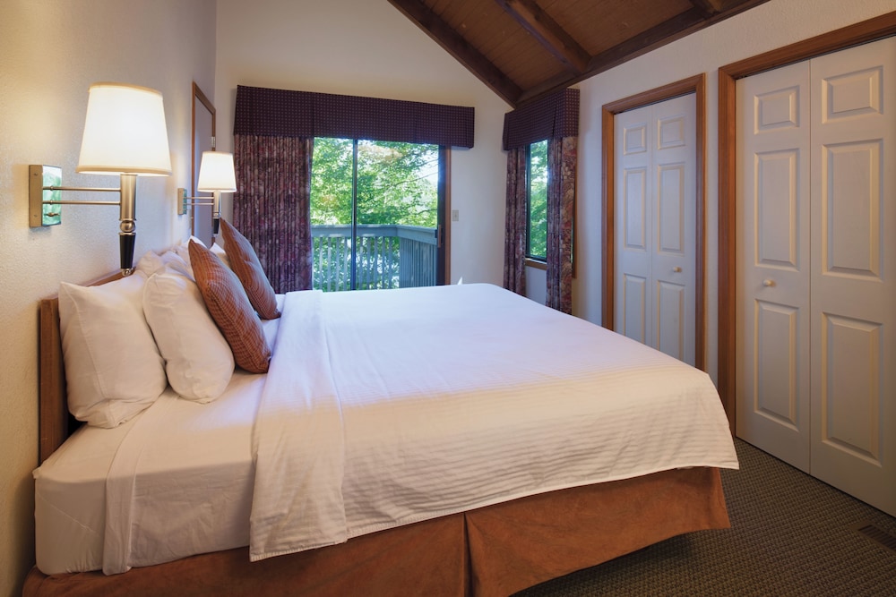 Club Wyndham Resort at Fairfield Mountains 11/50