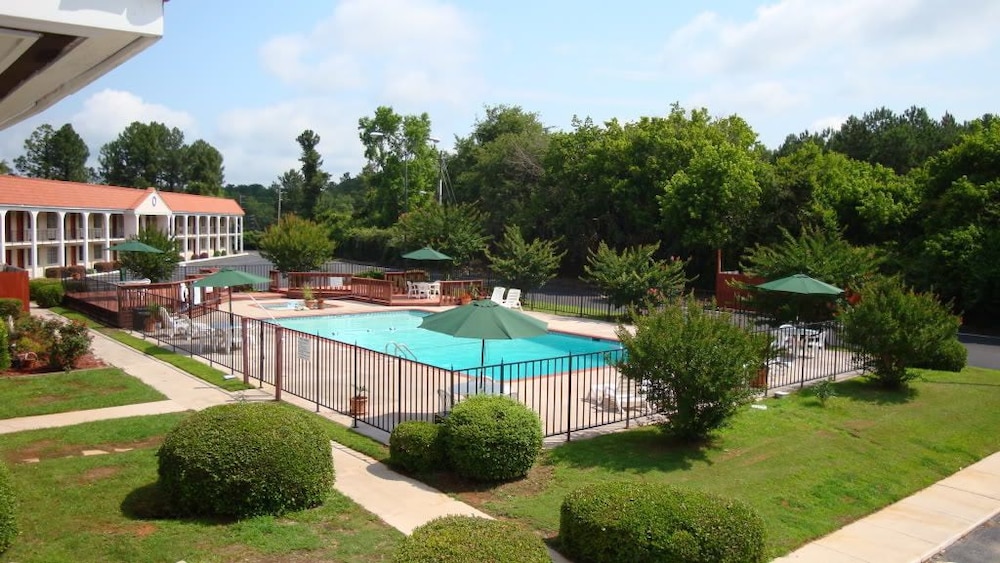 Rodeway Inn Forsyth near GA Public Safety Training Center 11/13