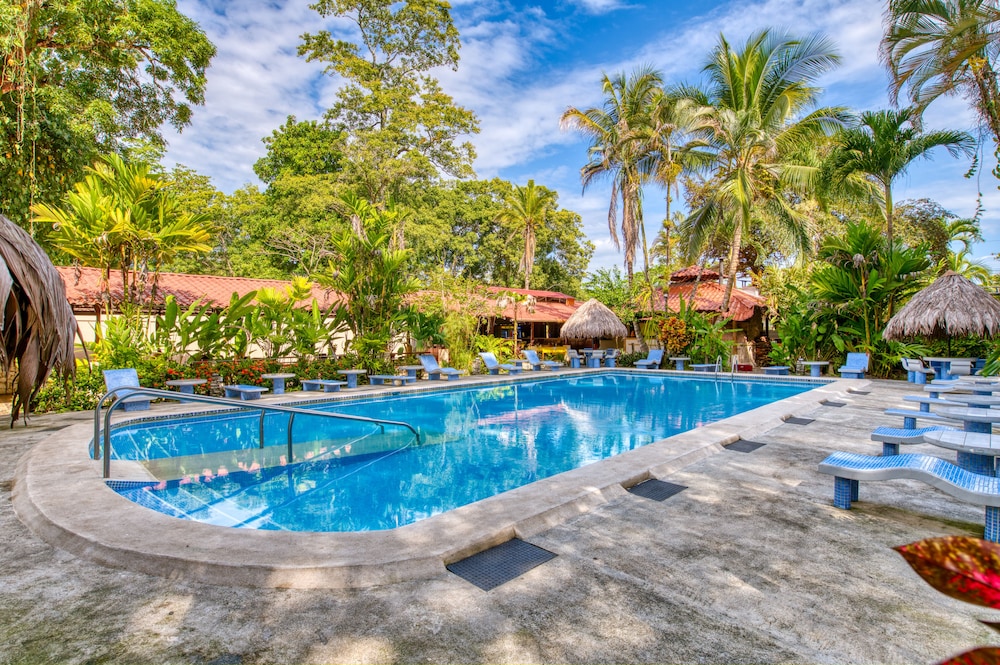 Atlantida Lodge 61/63