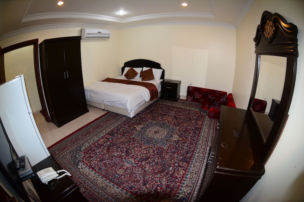 Al Eairy Furnished Apartments Dammam 3 23/40